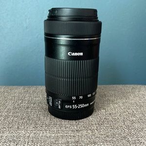 Canon EFS 55-250mm f/4-5.6 STM lens